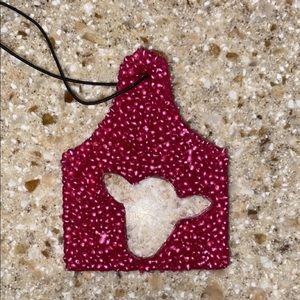 Ear tag shaped freshie